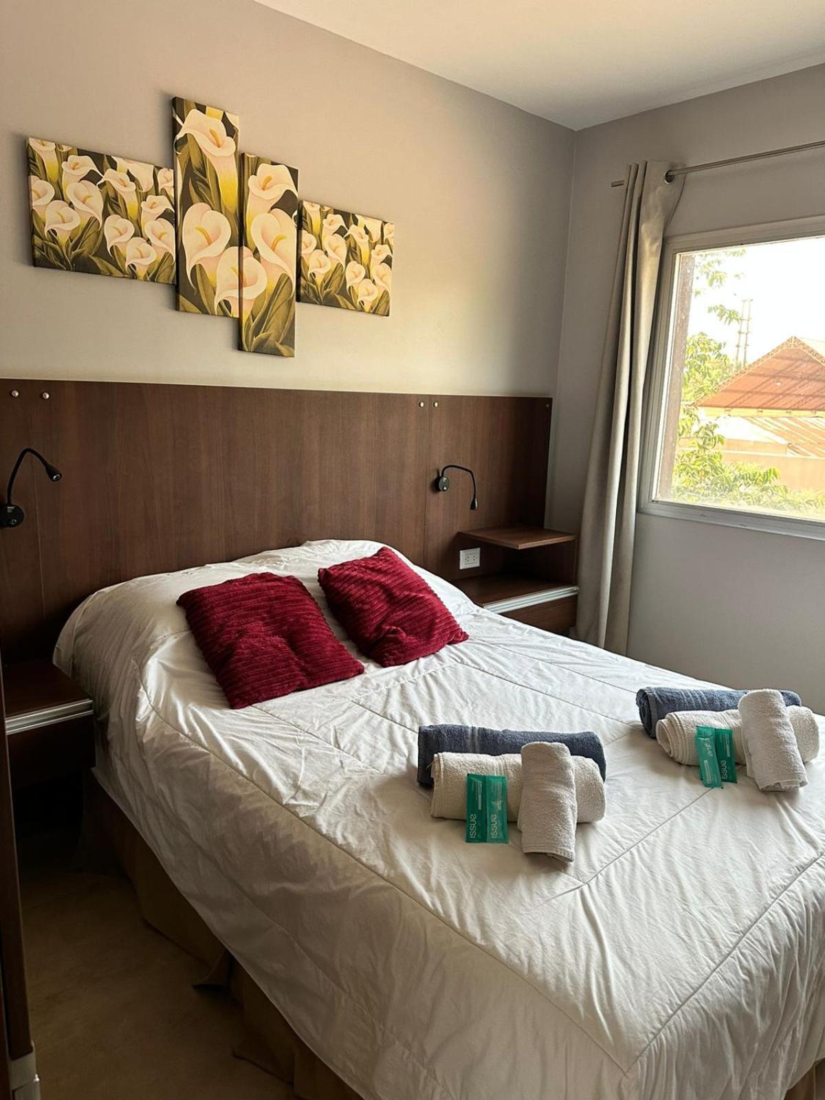 Hotel Boutique Genova Пуерто Игуасу Екстериор снимка