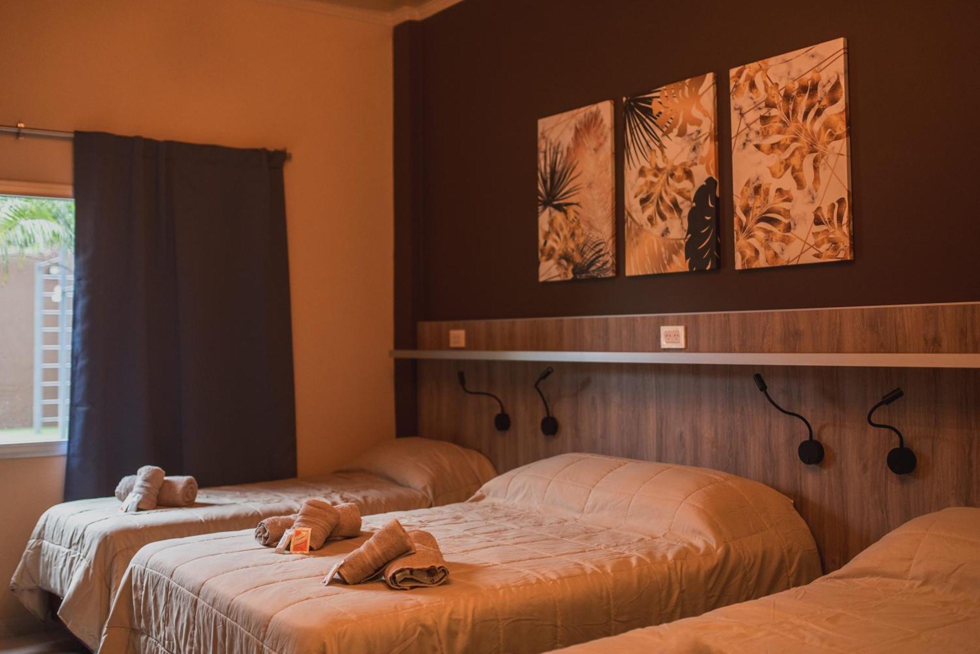Hotel Boutique Genova Пуерто Игуасу Екстериор снимка