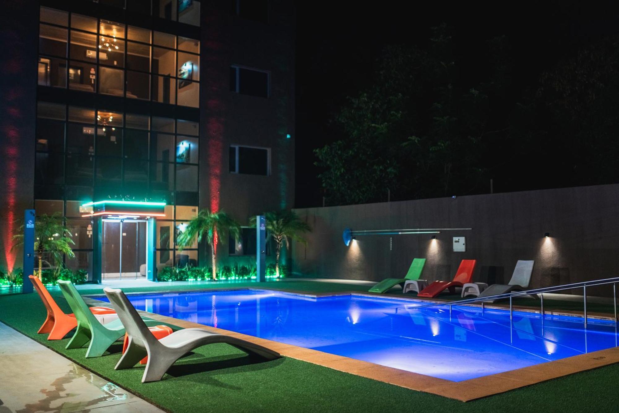 Hotel Boutique Genova Пуерто Игуасу Екстериор снимка
